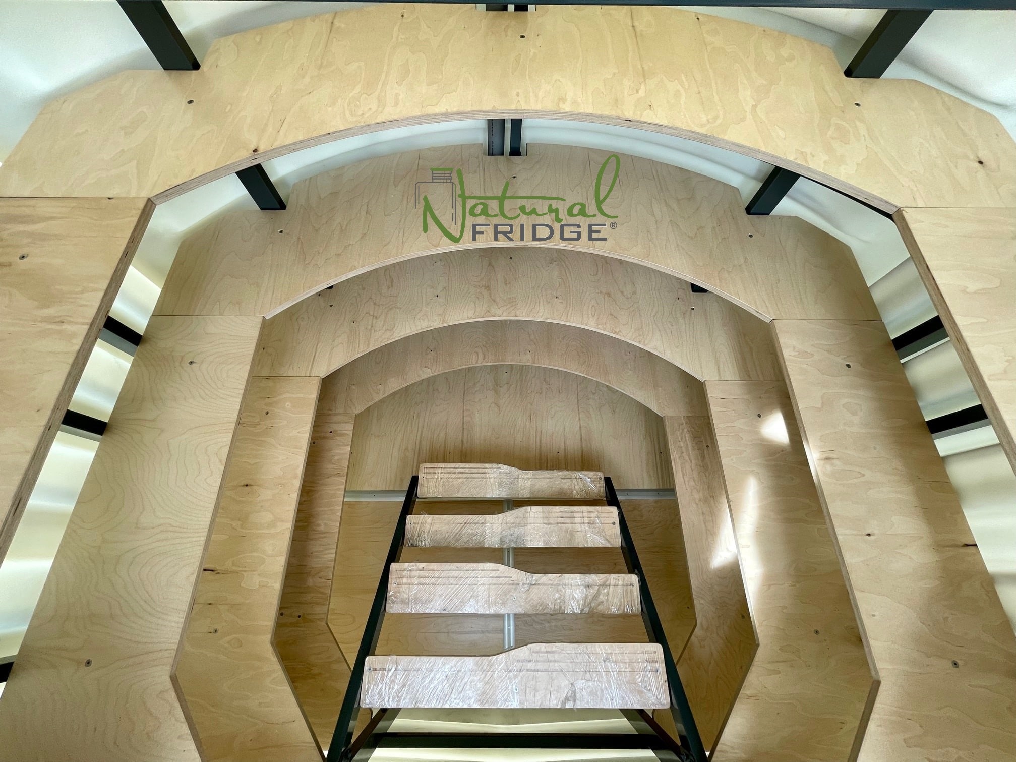 Keller aus Plastik Natural FRIDGE ® und Speisekammer absolut dicht, abmessung 2,0 m x 1,75 m mit einem abfallenden Eingang