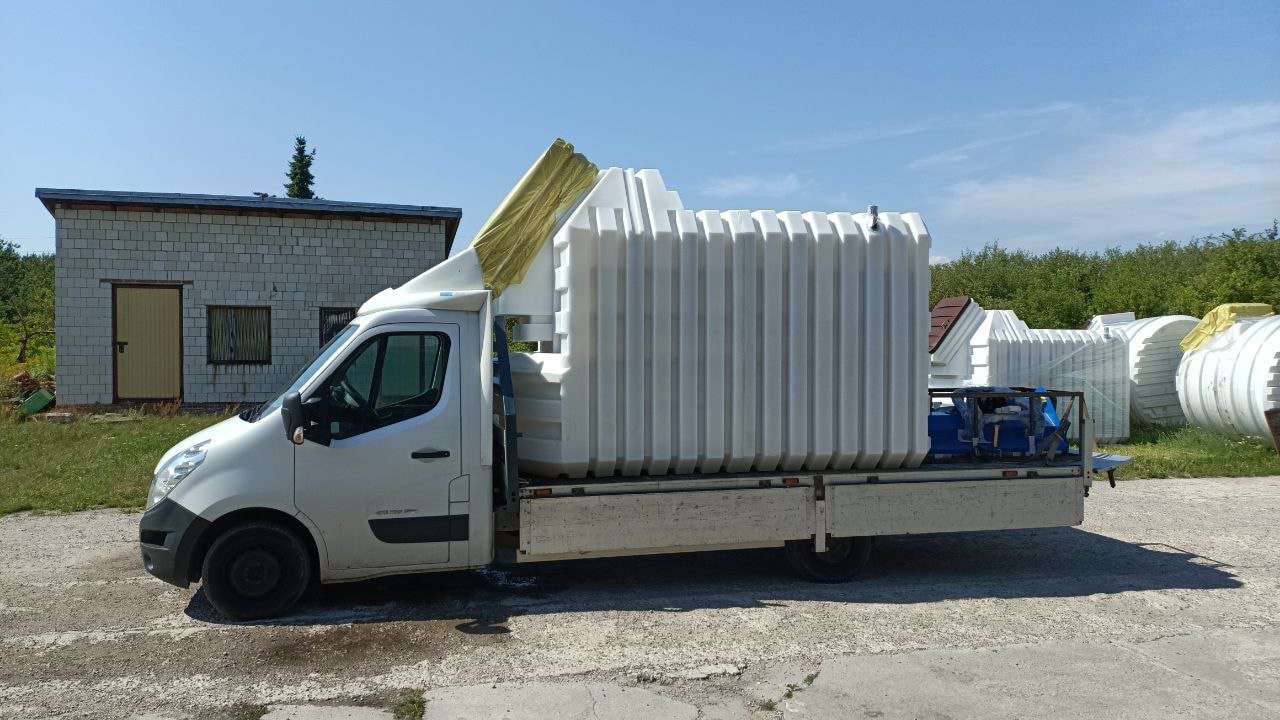 We deliver our plastic cellars Natural FRIDGE® from our warehouse in Warsaw to your home. We take care of all issues related to the organization of delivery and unloading on the recipient’s side Cellar 200x350 Natural Fridge Gross price 9 296 EUR