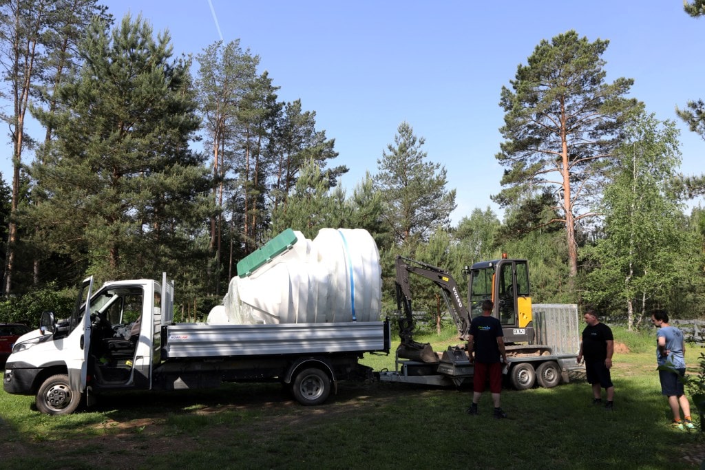 Montage unterirdisch Speisekammer Kunststoff 2,5 m zylindrisch zur Lagerung von Gemüse im Foto  🍏 Vorschriften Natural Fridge -  Angebot
