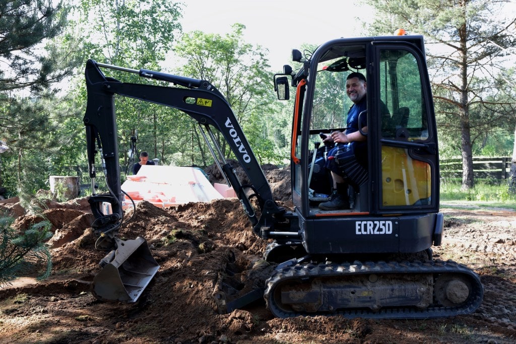 Montage unterirdisch Gemüsevorratskammer Keller-Satz 2,5 m zylindrisch zur Lagerung von Gemüse im Foto im Gegensatz zu Betonkeller von Kaufverträgen zwischen BPR-PLASTECH sp. z o.o. fest. und Auftragnehmer. 🍏 Vorschriften Natural Fridge -  Angebot