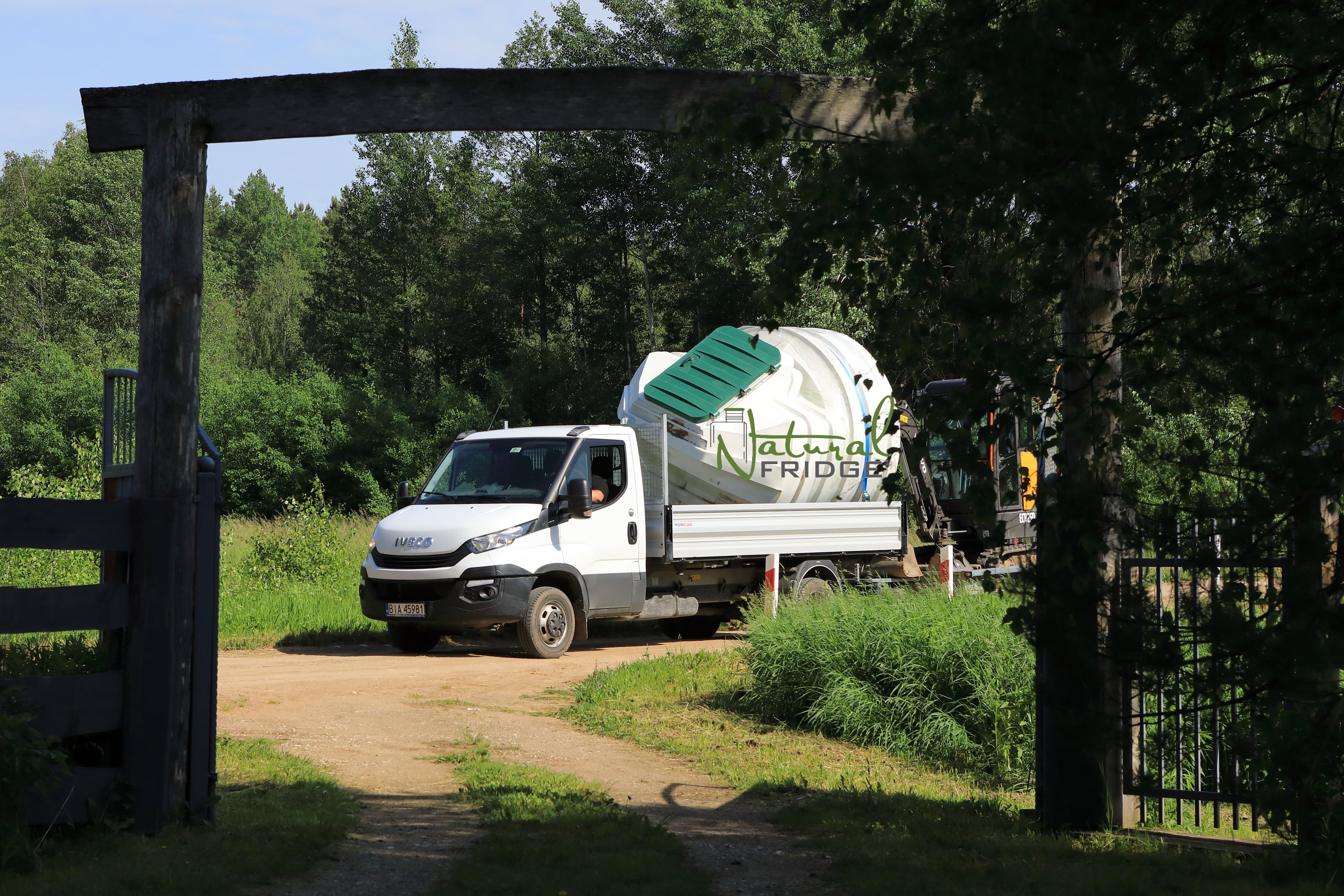Zdjecie montazowe Piwnica ogrodowa Natural FRIDGE ®, spiżarnia 2,5 m cylindryczny