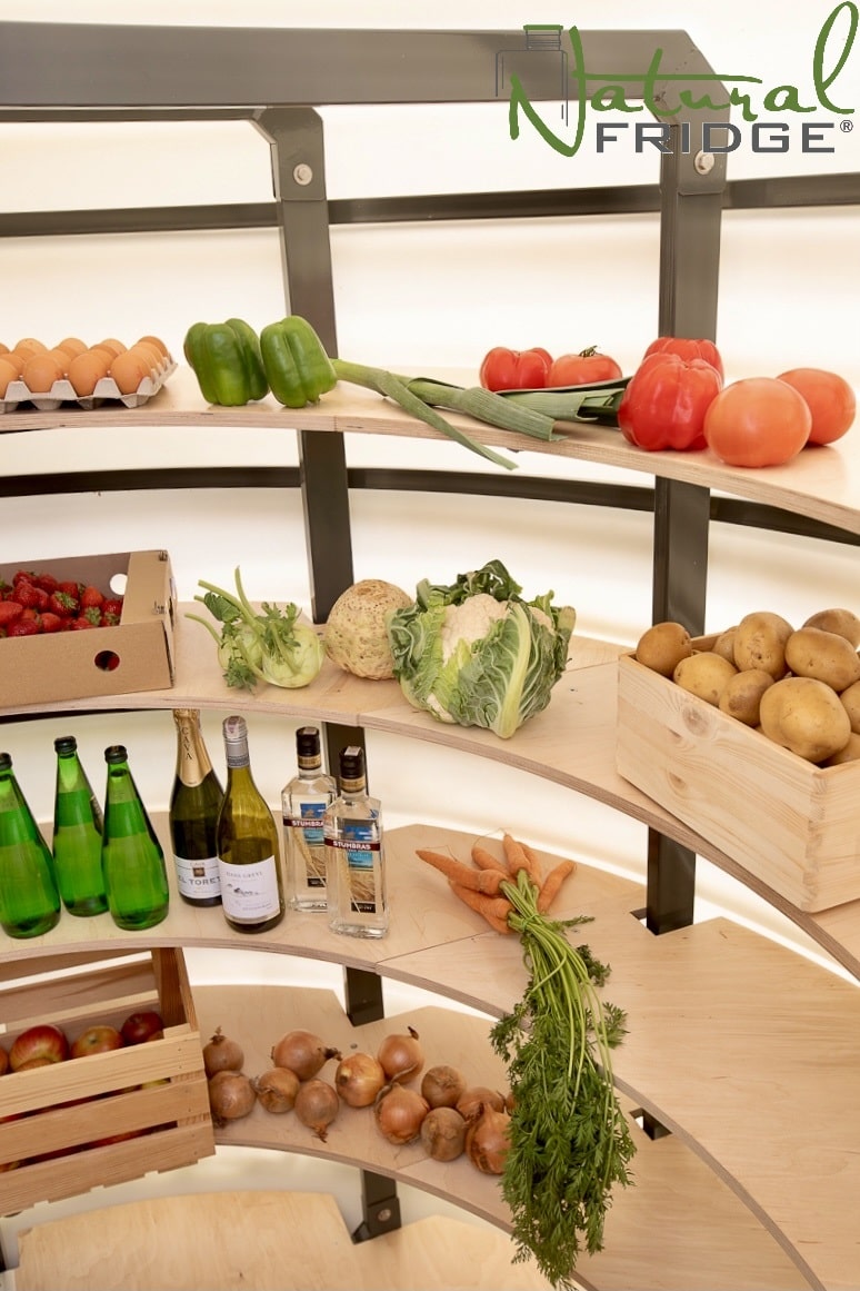 4 rows of wide shelves. Our dugout has a lot of storage space. He shelves are mounted on a steel frame and can hold large amounts of preserves. Internal design Cellar 250 Natural Fridge Gross price 6,657 EUR